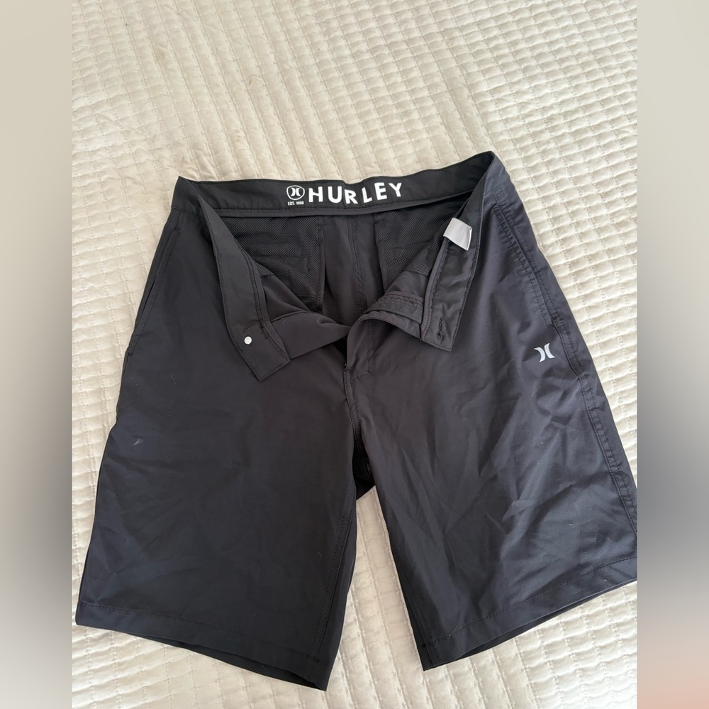 Hurley All Day Hybrid Shorts LIKE NEW barely worn